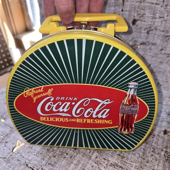 Coca-Cola LOT Collectors Alarm Clock And A Damaged Mini Lunchbox - Picture 11 of 12